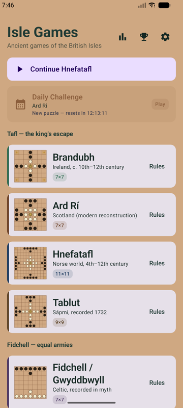 Isle Games game-selection screen listing Brandubh, Ard Rí, Hnefatafl, Tablut, and Fidchell